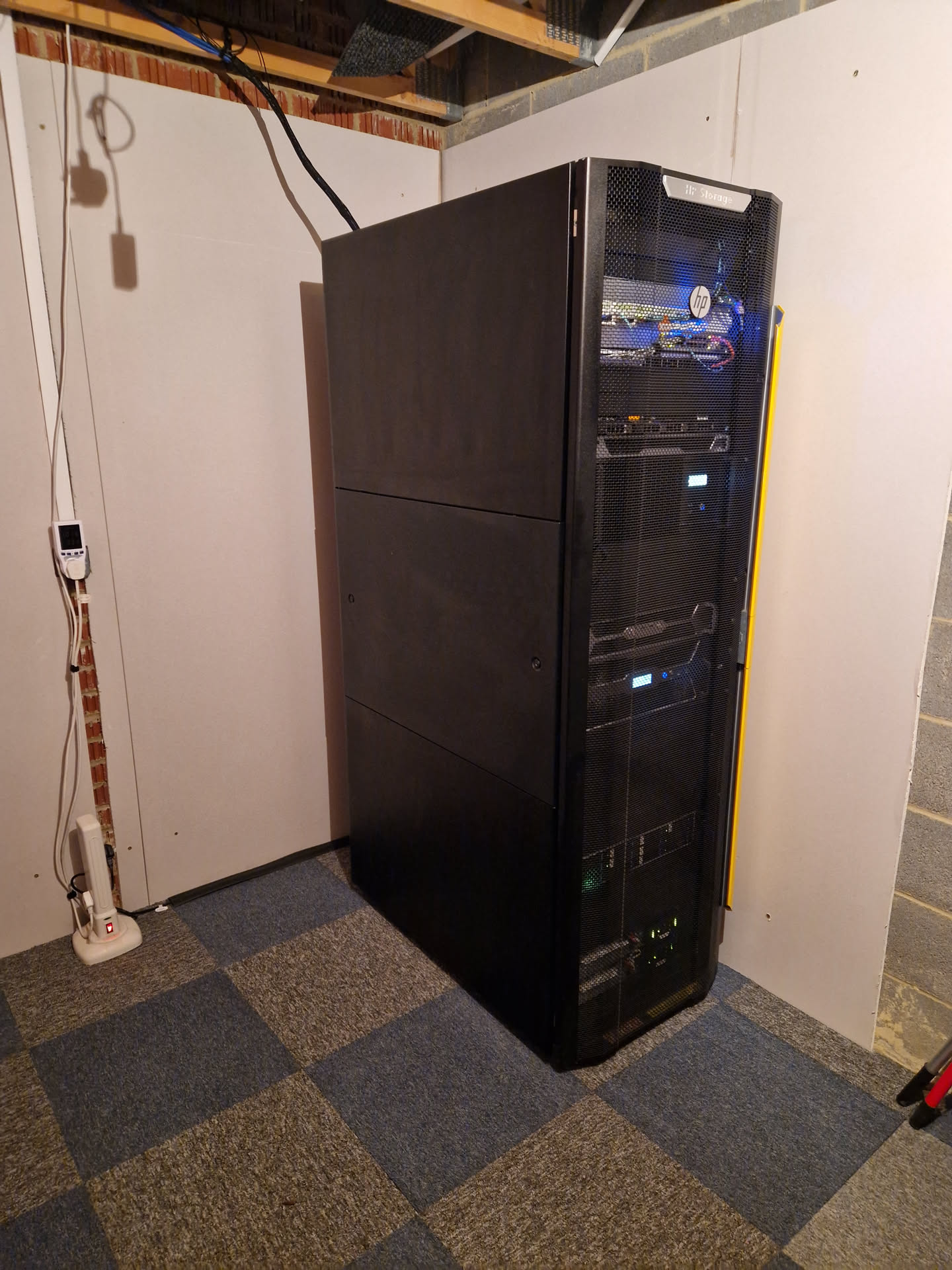 Front view of the garage rack